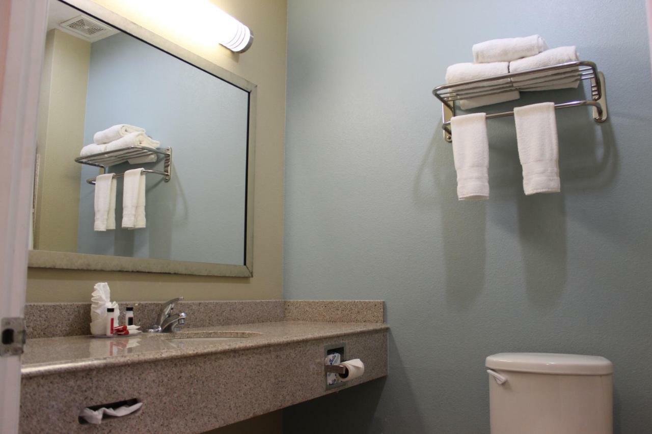 Horizon Inn & Suites Pearsall Zewnętrze zdjęcie