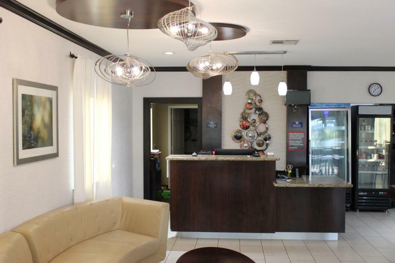 Horizon Inn & Suites Pearsall Zewnętrze zdjęcie